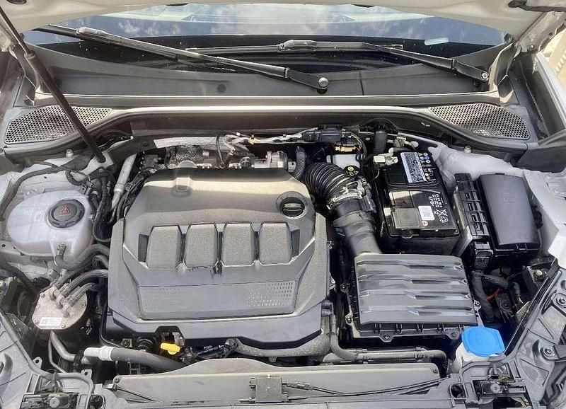 Usata Audi Q2 Ambiente 116 CV (85 kW) 2021 Argento SUV
