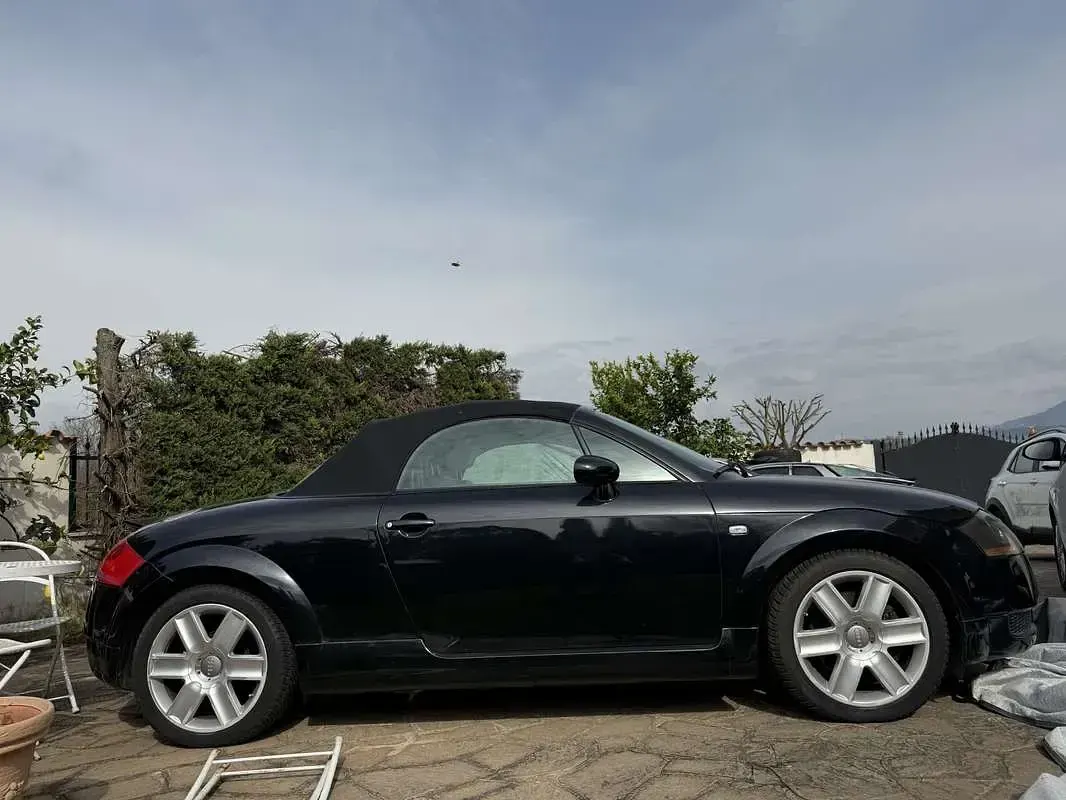 Usata Audi TT Roadster Design 179 CV (131 kW) 2003 Nero Cabrio
