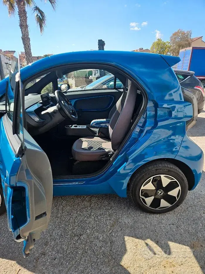 Usata XEV Yoyo 2022 Blu Utilitaria