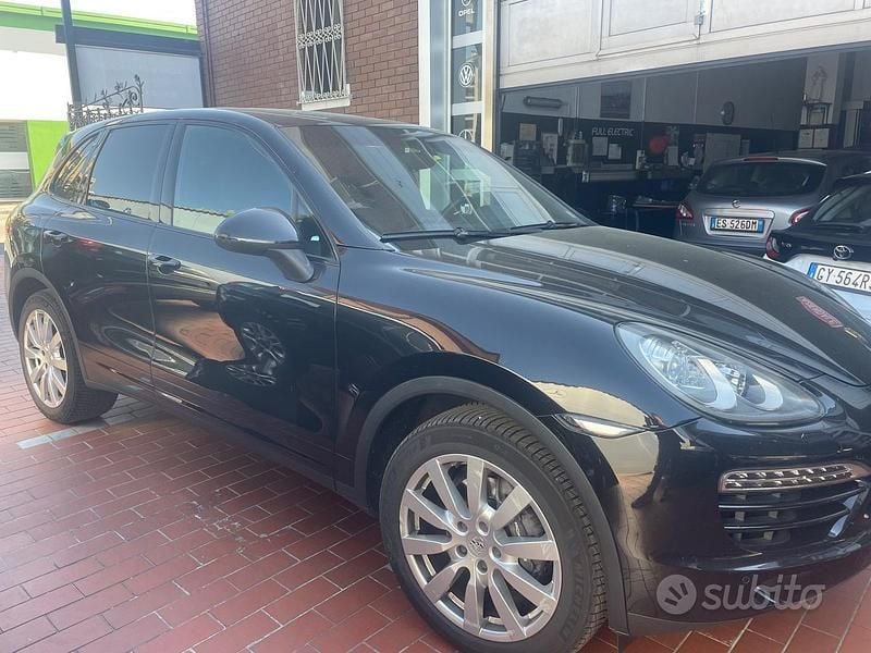 Usata Porsche Cayenne Platinum Edition 250 CV (183 kW) 2014 Nero SUV