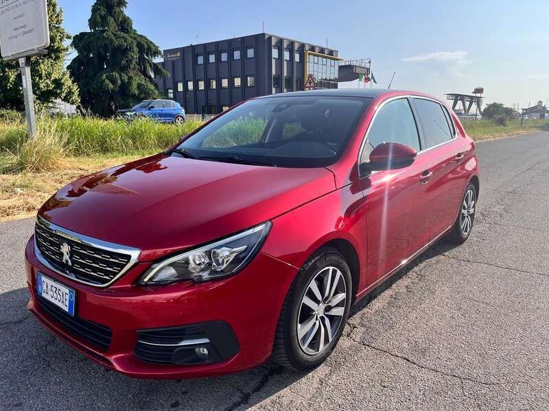 Rosso Usata 2020 Peugeot 308 Style Tre volumi | 9990 € (Ottimo prezzo) - Immagine 1/4