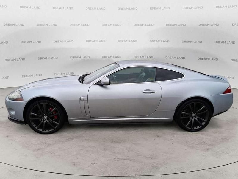 Usata Jaguar XK 298 CV (219 kW) 2006 Argento Coupé
