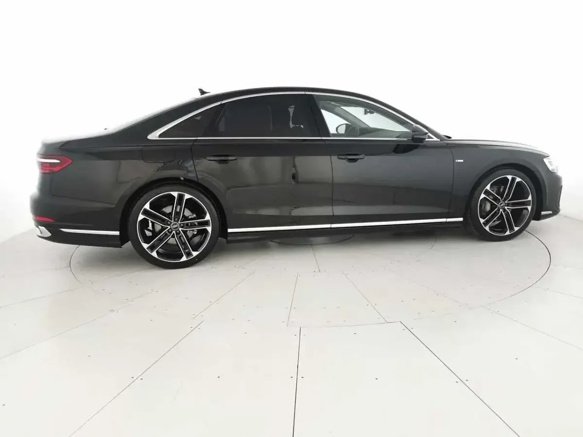 Nuova Audi A8 Ambiente 462 CV (339 kW) 2025 Nero Berlina