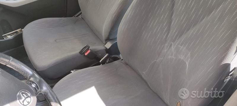 Usata Toyota Yaris Sol 2009 Nero Utilitaria