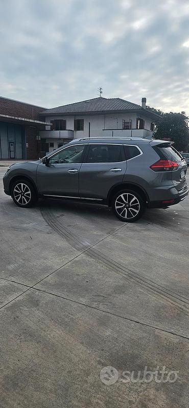 Usata Nissan X-Trail Tekna 177 CV (130 kW) 2018 Grigio SUV