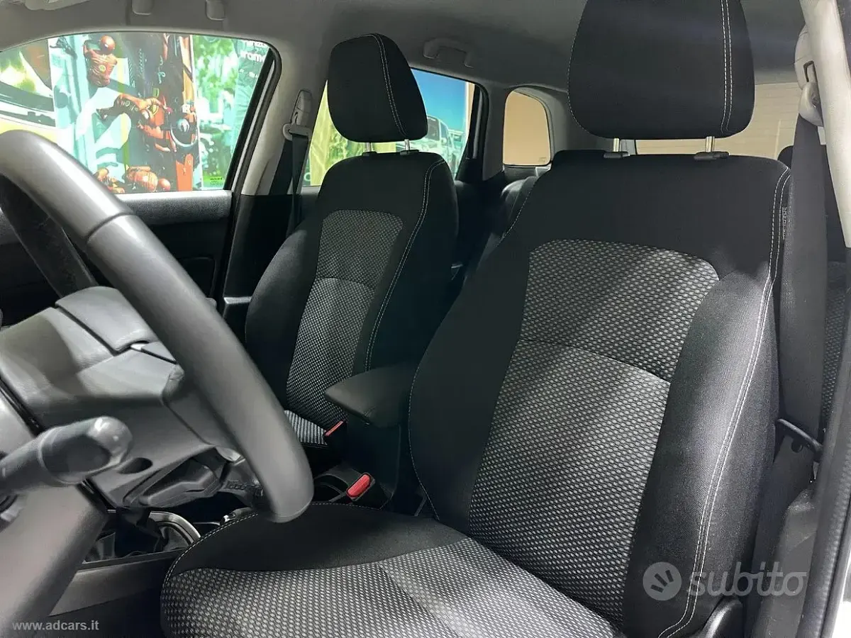 Usata Suzuki Vitara Cool 129 CV (94 kW) 2024 Bianco SUV