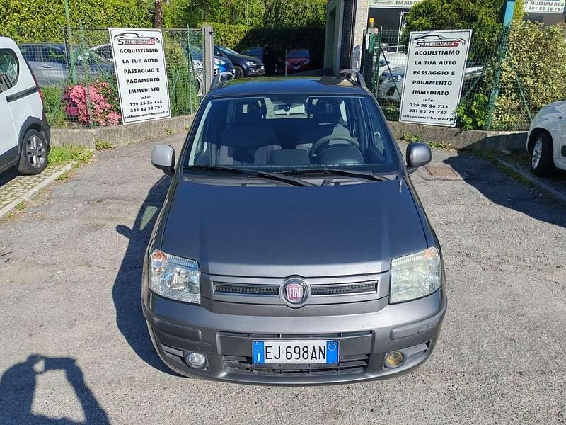 Usata Fiat Panda Emotion 69 CV (50 kW) 2011 Grigio Utilitaria