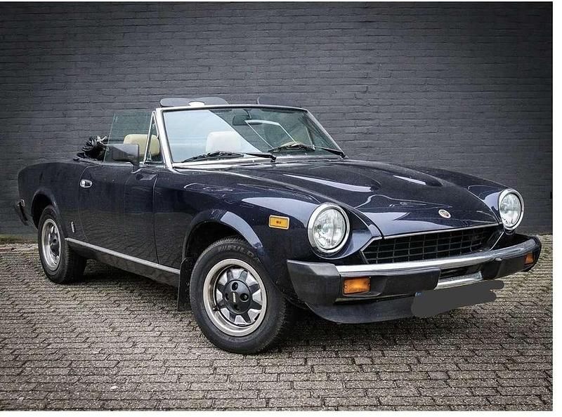 Usata Fiat 124 Spider Sport 83 CV (61 kW) 1980 Blu/azzurro Cabrio