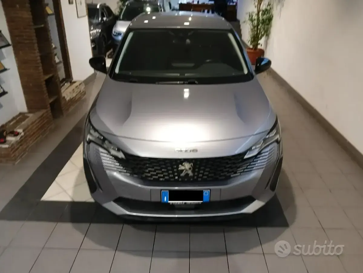 Usata Peugeot 3008 Allure 131 CV (96 kW) 2022 Grigio SUV