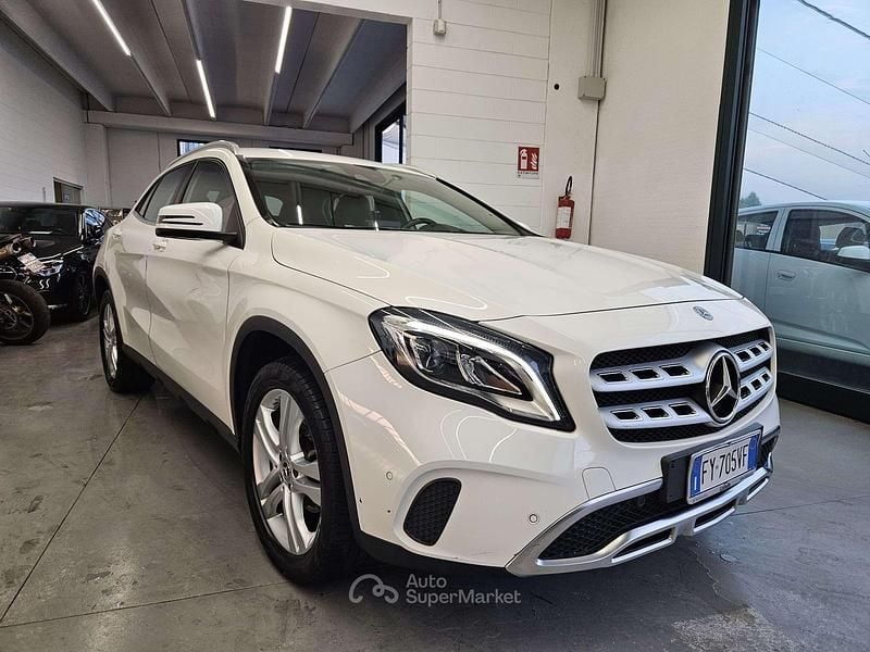 Usata Mercedes GLA180 AMG 170 CV (125 kW) 2019 Bianco SUV