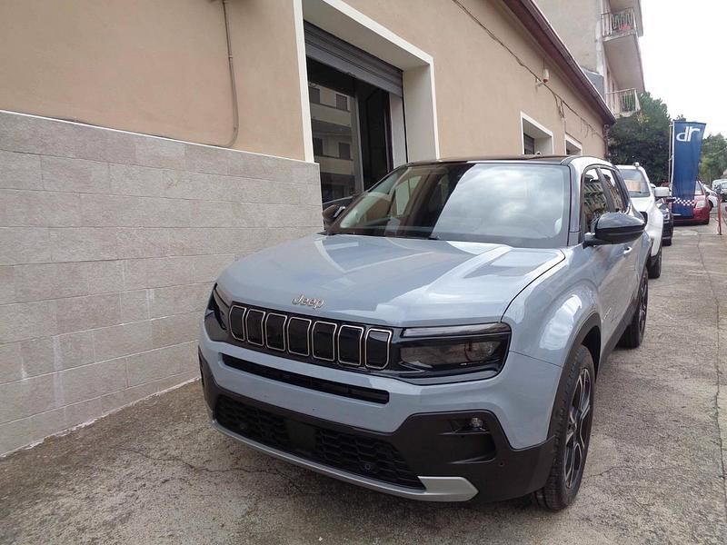 Grigio Nuova 2025 Jeep Avenger Summit SUV | 26.950 € (Buon prezzo) - Immagine 1/4