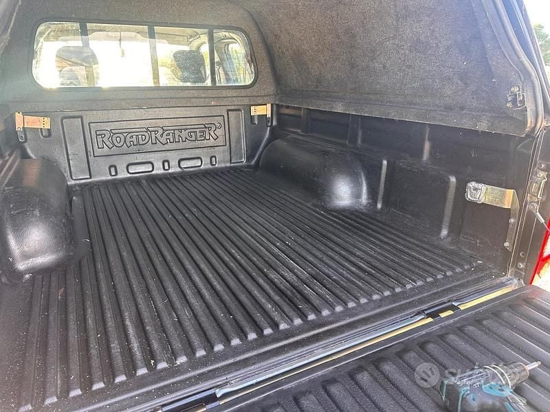 Usata Ford Ranger 143 CV (105 kW) 2007 Nero Pick-up