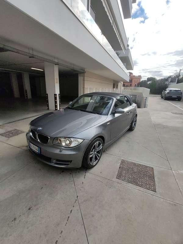 Usata BMW 118 Cabriolet 143 CV (105 kW) 2010 Grigio Cabrio