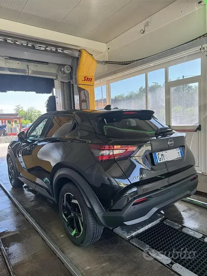 Usata Nissan Juke N-Connecta 114 CV (83 kW) 2023 Nero SUV