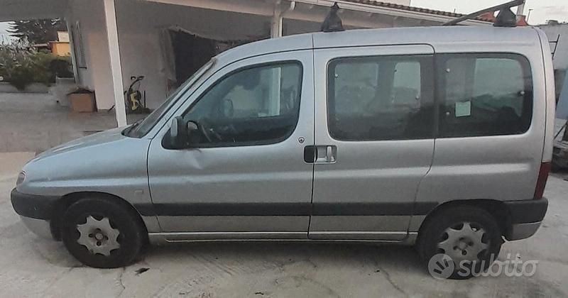 Usata Peugeot Partner 70 CV (51 kW) 2001 Monovolume