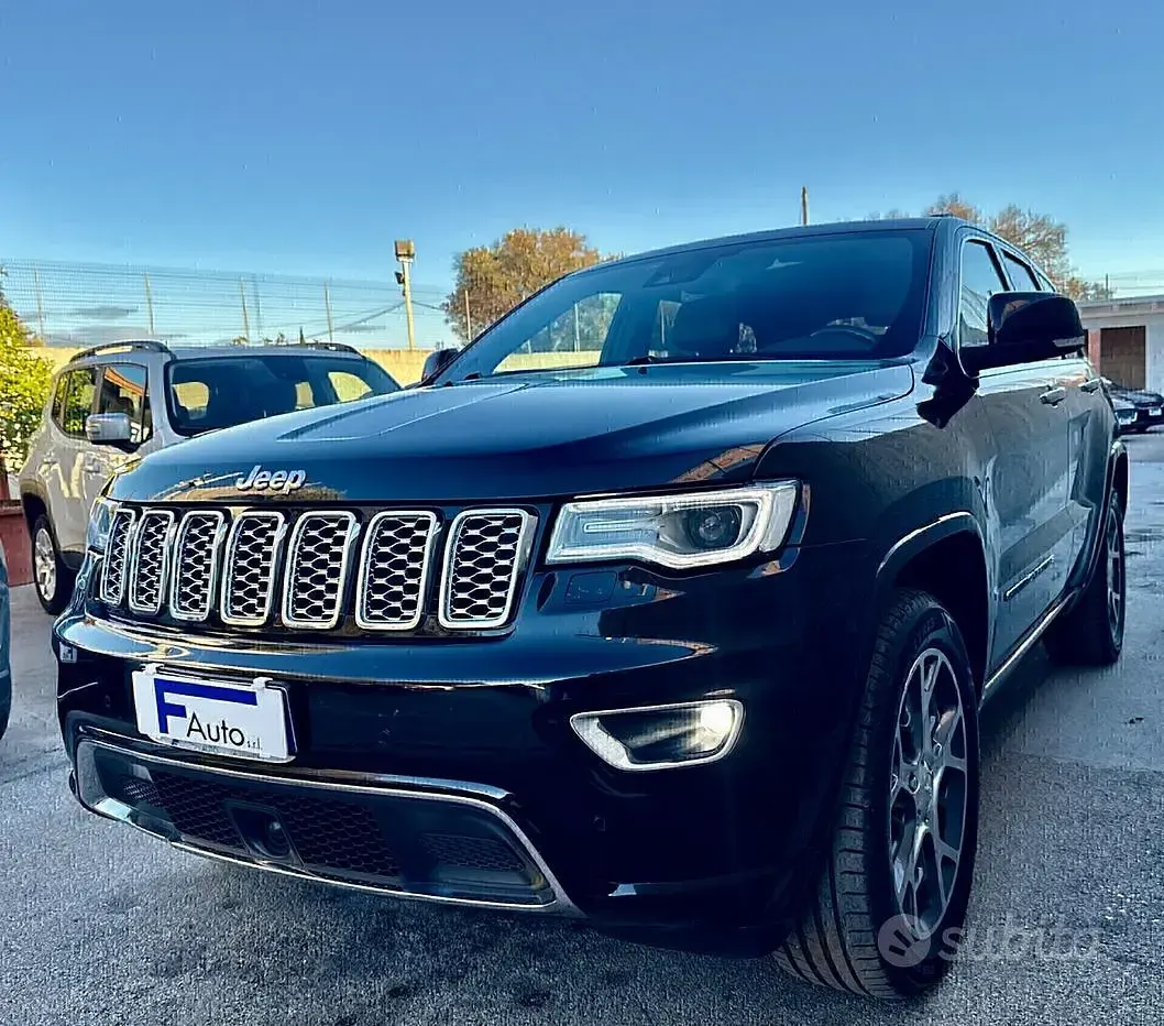 Usata Jeep Grand Cherokee Overland 250 CV (183 kW) 2019 Nero SUV