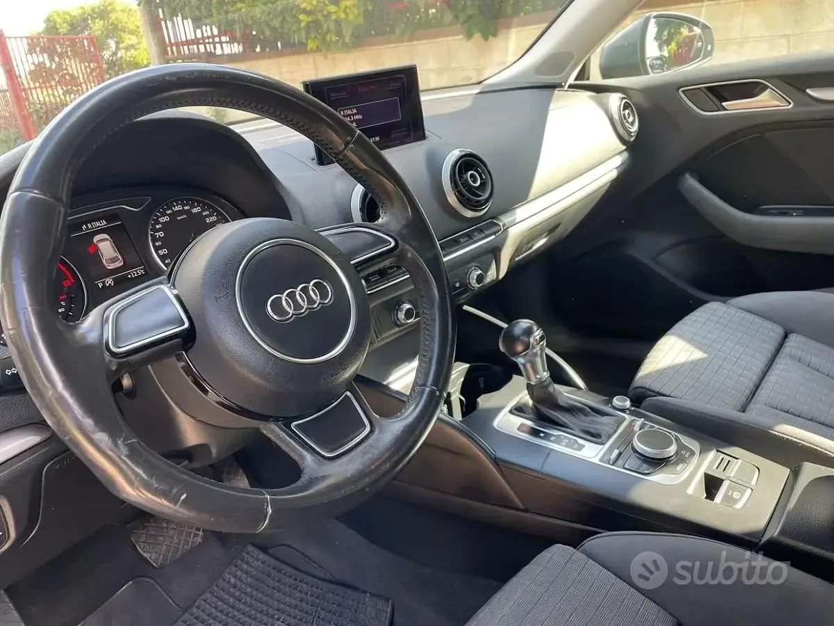 Usata Audi A3 Ambition 105 CV (77 kW) 2013 Grigio Berlina