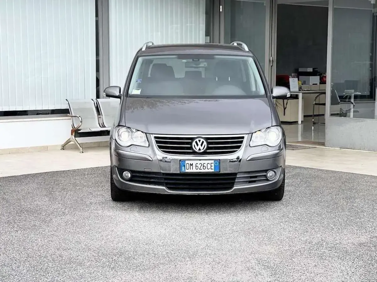 Usata VW Touran 170 CV (125 kW) 2008 Argento Monovolume