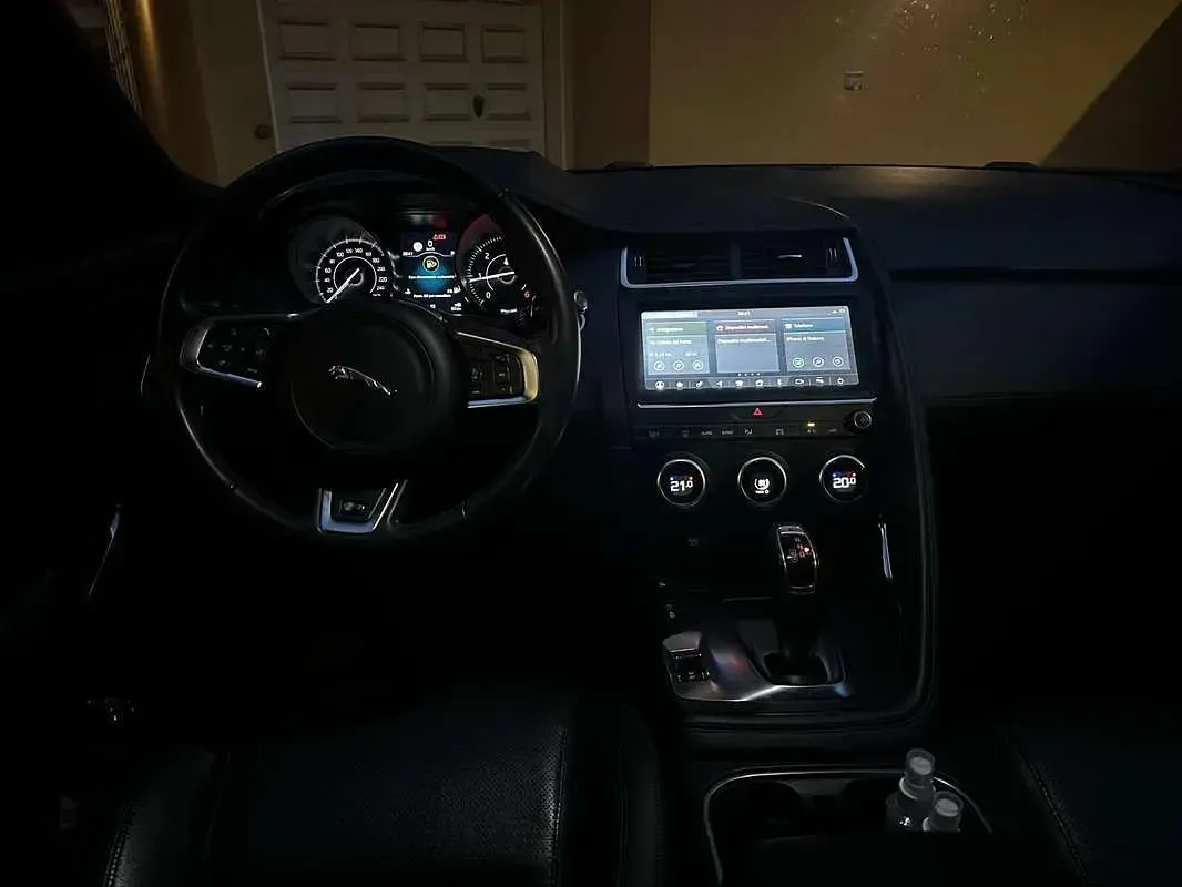 Usata Jaguar E-Pace Chequered Flag 150 CV (110 kW) 2020 SUV