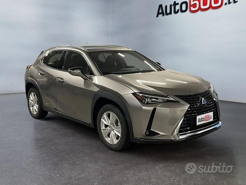 Usata Lexus UX 250h Business Edition 152 CV (111 kW) 2020 Grigio SUV