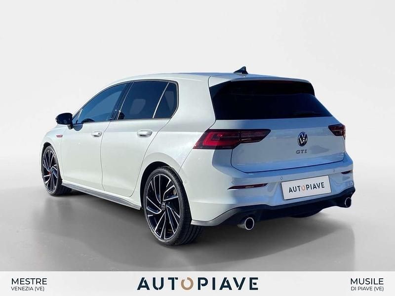 Usata VW Golf VIII GTI 245 CV (180 kW) 2023 Bianco Utilitaria