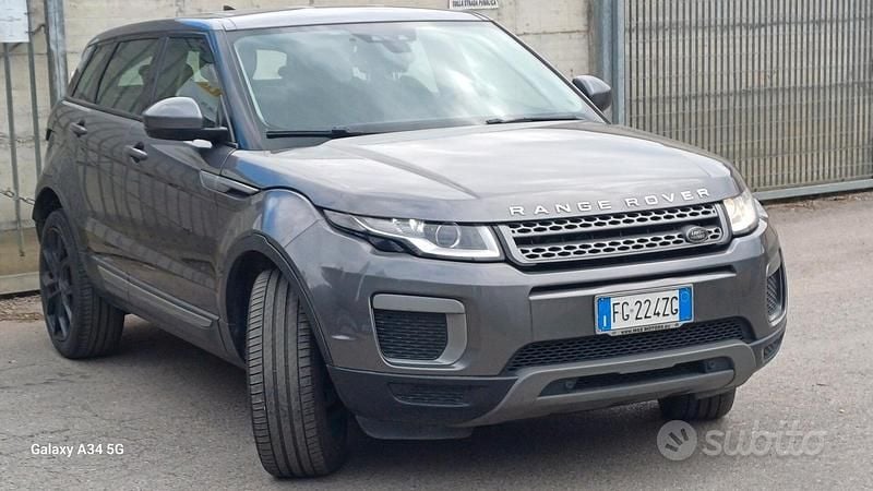 Usata Land Rover Range Rover evoque 150 CV (110 kW) 2017 Grigio SUV