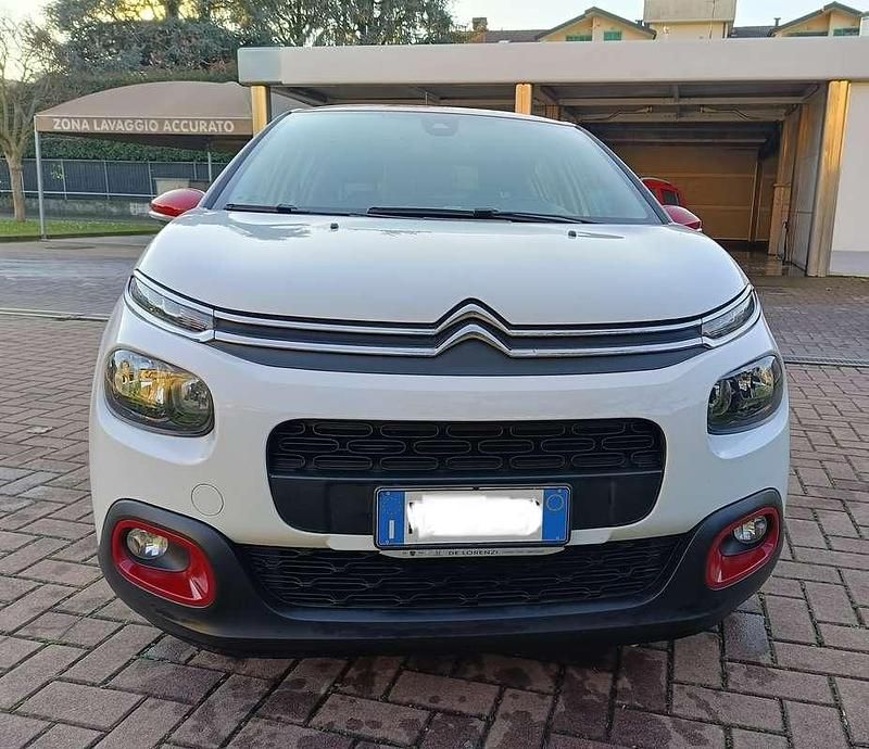 Używany Citroën C3 Feel 83 KM (61 kW) 2018 Biały Sedan/Limuzyna