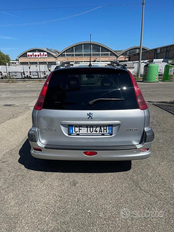 Usata Peugeot 206 75 CV (55 kW) 2003 Grigio Station wagon