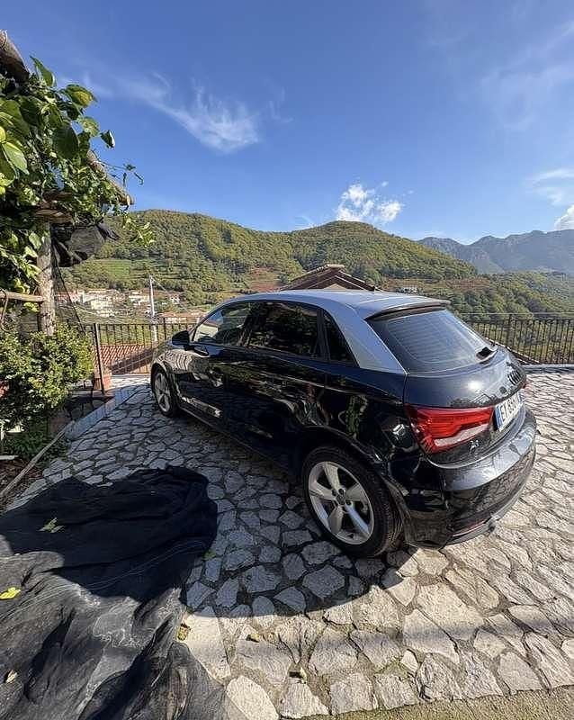Usata Audi A1 Sportback Sport 90 CV (66 kW) 2015 Utilitaria