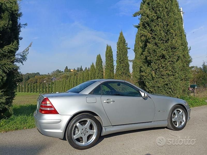 Usata Mercedes SLK32 AMG AMG 354 CV (260 kW) 2002 Grigio Cabrio