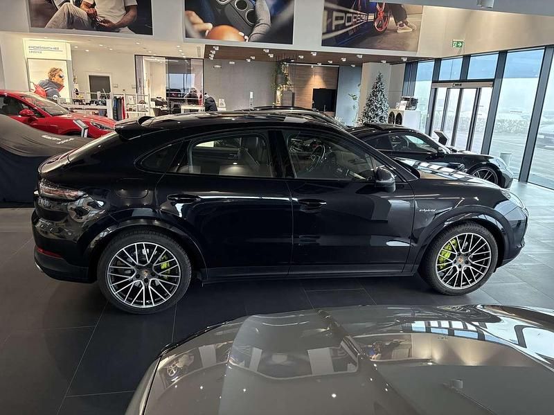Usata Porsche Cayenne Coupe 462 CV (339 kW) 2022 Nero Coupé