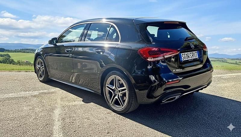 Usata Mercedes A180 Premium 116 CV (85 kW) 2021 Nero Berlina