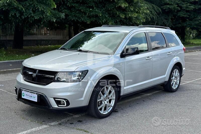 Grigio Usata 2014 Fiat Freemont Black Code SUV | 9900 € (Buon prezzo) - Immagine 1/4