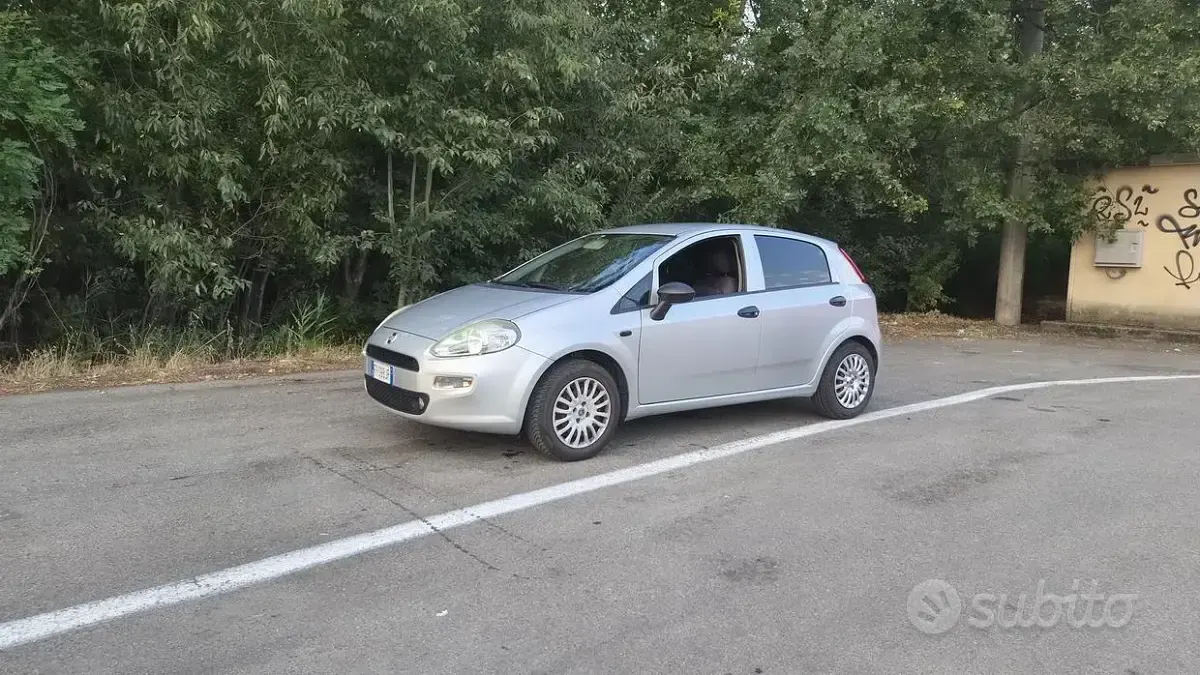 Usata Fiat Punto Street 69 CV (50 kW) 2018 Grigio Utilitaria