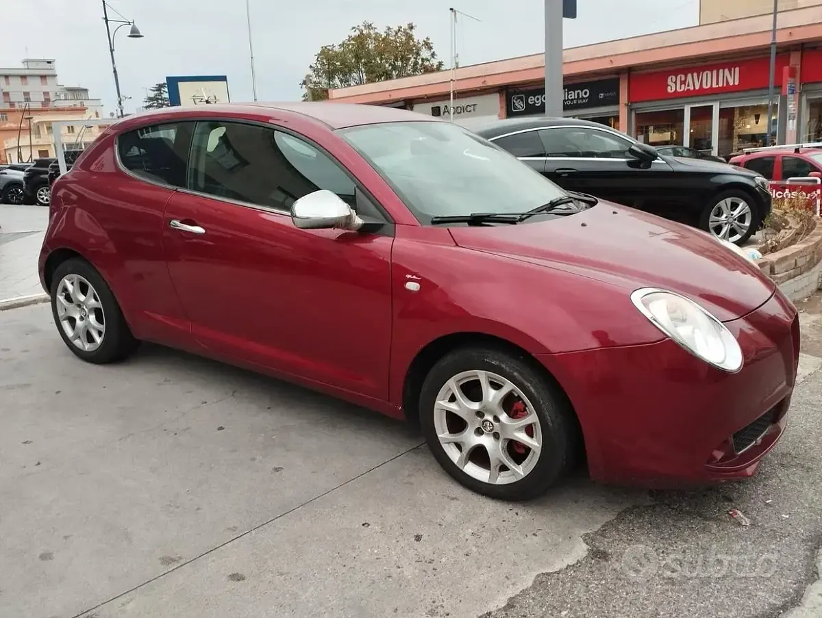Usata Alfa Romeo MiTo Progression 95 CV (69 kW) 2011 Marrone Utilitaria