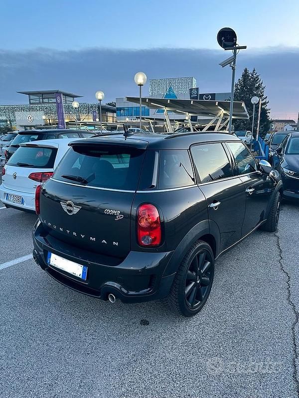 Usata Mini Cooper SD Countryman 143 CV (105 kW) 2015 Marrone SUV