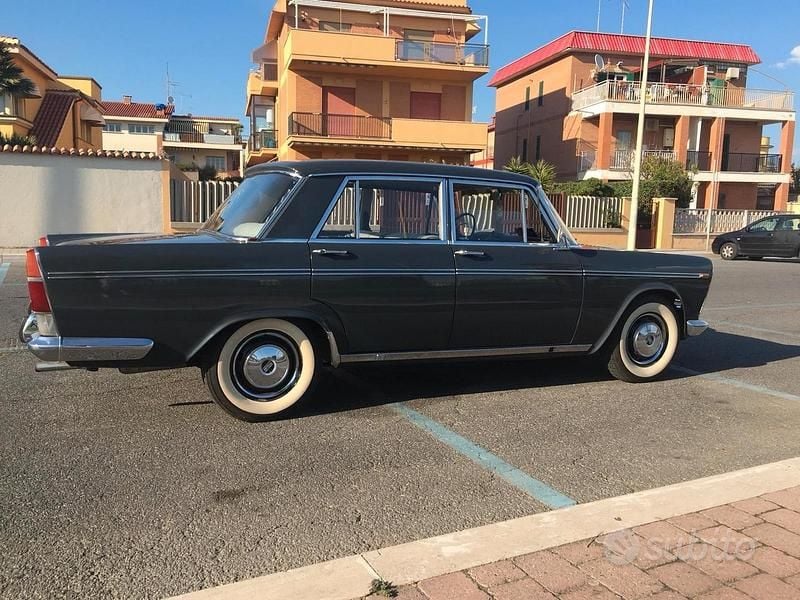 Usata Fiat 2300 Lusso 1960 Grigio Berlina