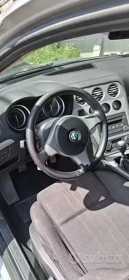 Usata Alfa Romeo 159 150 CV (110 kW) 2005 Grigio Berlina