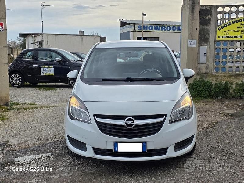 Usata Opel Meriva Cosmo 100 CV (73 kW) 2015 Bianco Monovolume