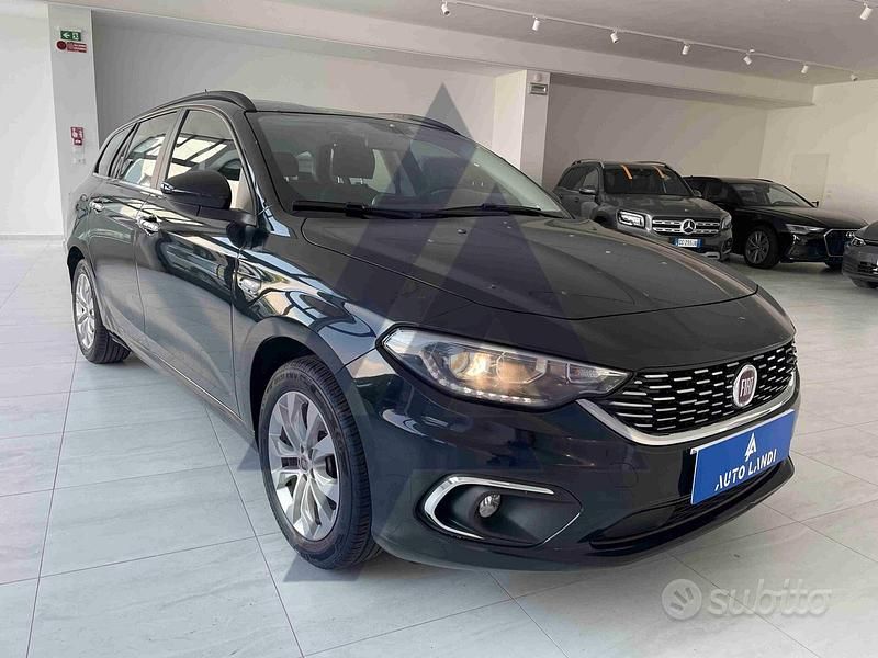 Usata Fiat Tipo Business 95 CV (69 kW) 2020 Nero Station wagon