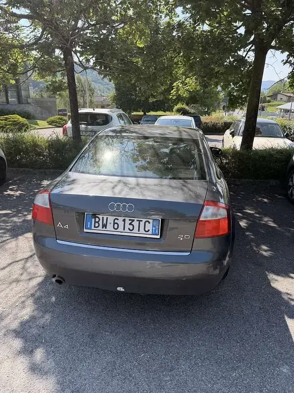 Usata Audi A4 Ambiente 131 CV (96 kW) 2001 Berlina