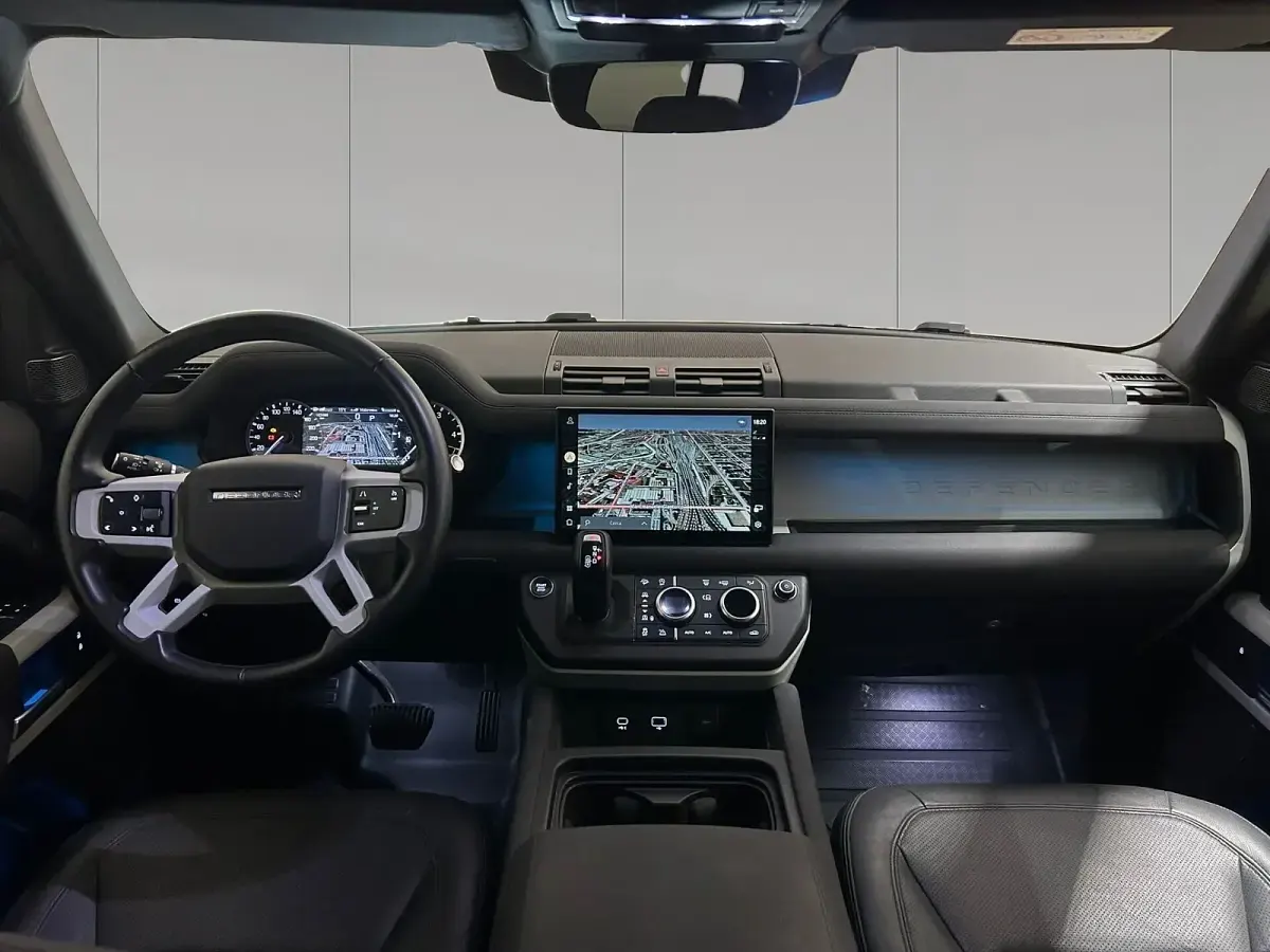 Usata Land Rover Defender SE 200 CV (147 kW) 2022 Nero SUV