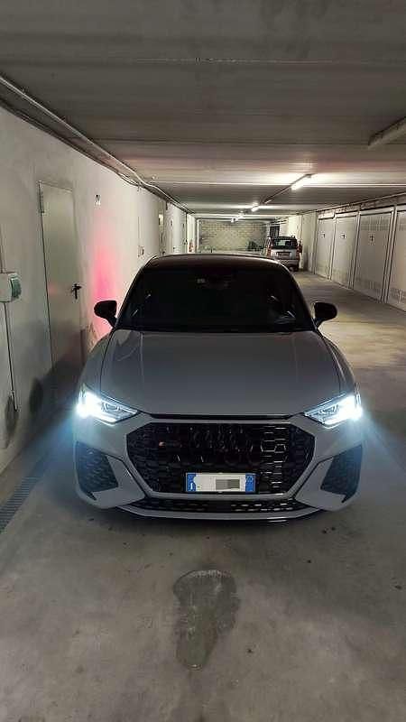 Usata Audi RS Q3 Sportback Ambiente 400 CV (294 kW) 2022 Grigio SUV