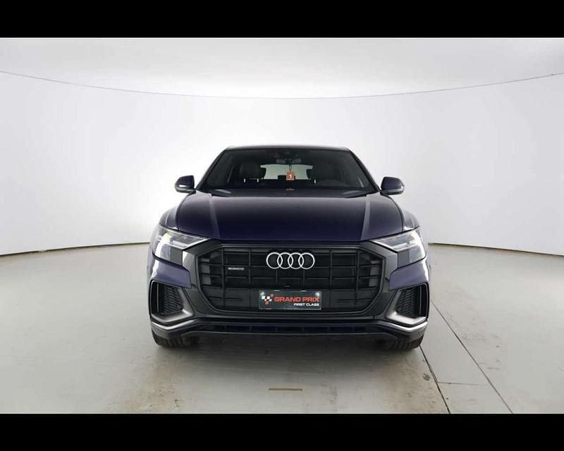 Usata Audi Q8 Sport 286 CV (210 kW) 2023 Blu SUV