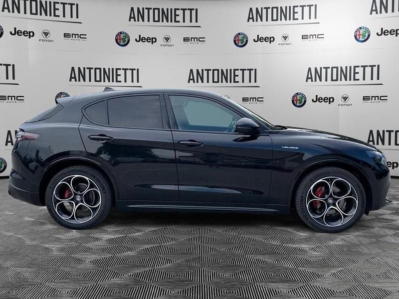 Usata Alfa Romeo Stelvio Veloce 209 CV (153 kW) 2025 Nero SUV