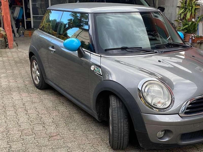 Usata Mini ONE 75 CV (55 kW) 2010 Grigio Utilitaria