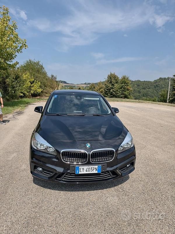 Usata BMW 218 150 CV (110 kW) 2015 Nero Monovolume