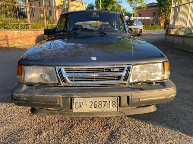 Usata Saab 900 Aero 174 CV (127 kW) 1990 Grigio scuro Utilitaria
