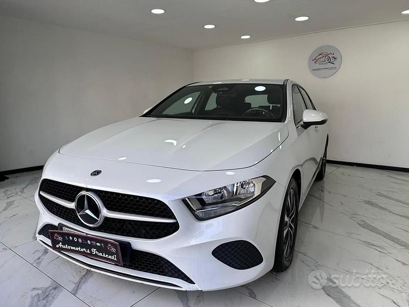 Usata Mercedes A180 Advanced 115 CV (84 kW) 2023 Bianco Berlina