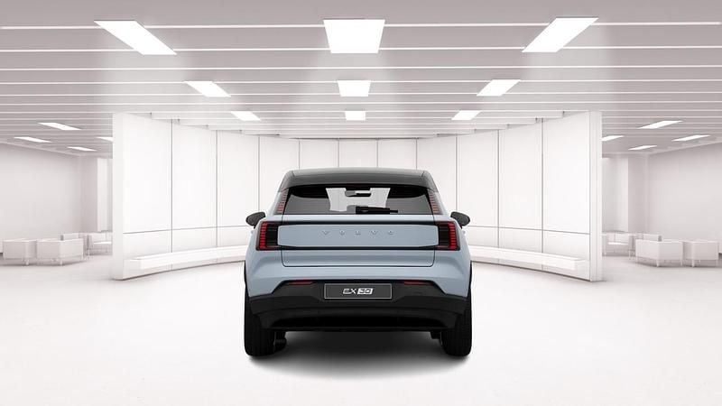 Usata Volvo EX30 Plus 75 kW (102 CV) 2025 Cloud blue SUV